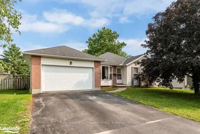 31 SULKY Drive, Penetanguishene, ON L9M 1J6