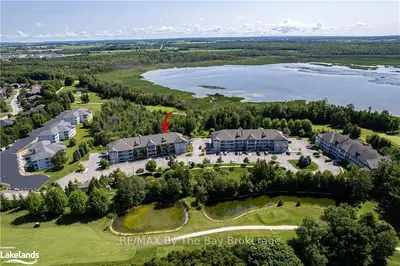 40 MULLIGAN Lane 206, Wasaga Beach, ON L9Z 1C4