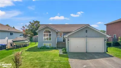 29 BYRNES Crescent, Penetanguishene, ON L9M 1V9