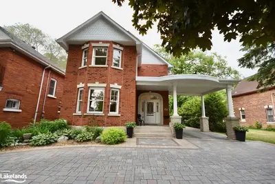 154 NORTH Street E, Orillia, ON L3V 2E9