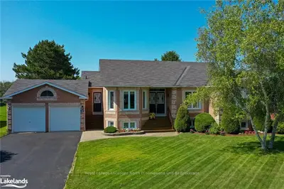 34 LAMONT CREEK Drive, Wasaga Beach, ON L9Z 1J9