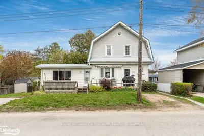 746 BAY Street, Midland, ON L4R 1M4
