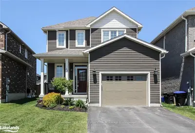 27 LOCKERBIE Crescent, Collingwood, ON L9Y 0Y9