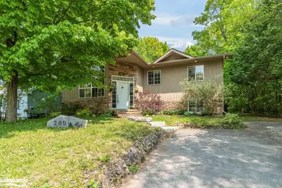 289 CHURCH Street, Penetanguishene, ON L9M 1G4