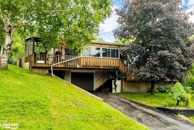 51 Easton Avenue, Tay, ON L0K 1R0