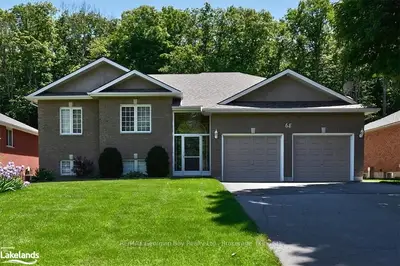 68 CAMBRIDGE Street, Penetanguishene, ON L9M 2H5