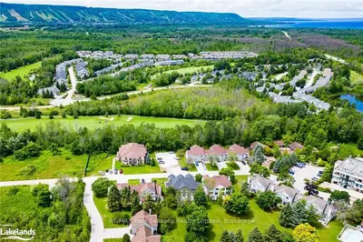 173 VACATION INN Drive, Collingwood, ON L9Y 5G4