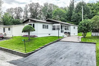 24 JANE Street, Oro-Medonte, ON L3V 0P9