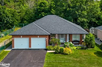 59 JAMES Street, Midland, ON L9M 2J1