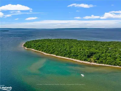 PT GIANTS TOMB, Christian Island 30, ON, L9M 1R2