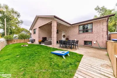 183 OLD MOSLEY Street, Wasaga Beach, ON L9Z 2J2