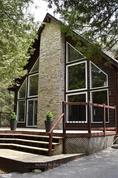 31 HOMEWOOD Avenue, Wasaga Beach, ON L9Z 2M2