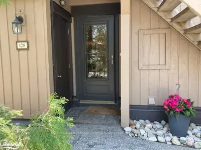 27 DAWSON Drive 128, Collingwood, ON L9Y 5B4