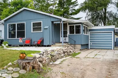 208 OLD MOSLEY Street, Wasaga Beach, ON L9Z 2J2