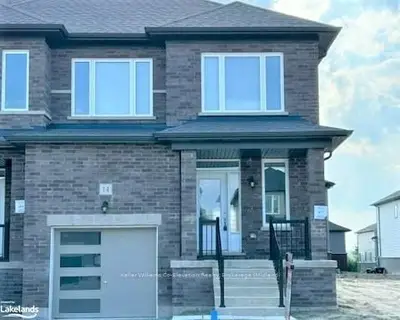14 Lisa Street, Wasaga Beach, ON L9E 0K8