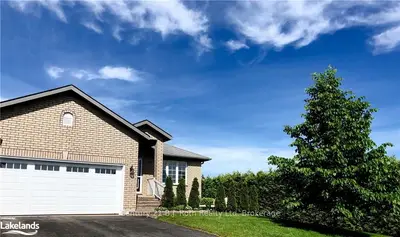87 MARIA Street, Midland, ON L9M 2J1