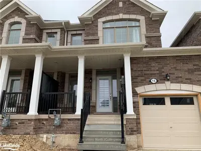 15 Kirby Avenue, Collingwood, ON L9Y 0G7
