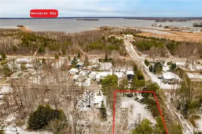 544 KEEWATIN Avenue, Tay, ON L0K 1R0