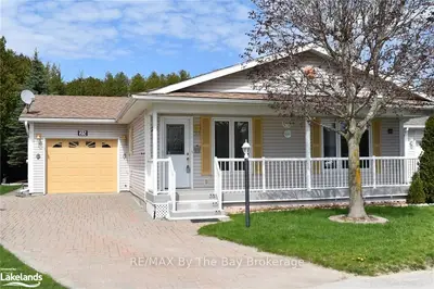 25 PENNSYLVANIA Avenue, Wasaga Beach, ON L9Z 3A8