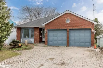 327 MOFFAT Street, Orillia, ON L3V 4E9