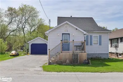 81 VICTORIA Street S, Orillia, ON L3V 2V9