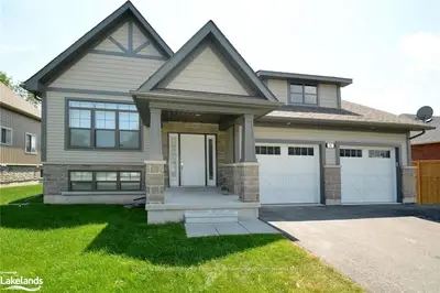 34B FINDLAY Drive, Collingwood, ON L9Y 3Y9
