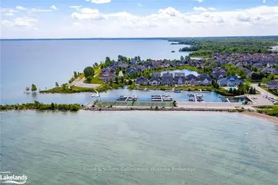 36 CLUBHOUSE Drive, Collingwood, ON L9Y 4Z6