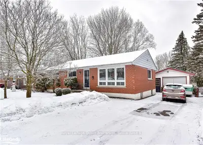 118 NORTH Street W, Orillia, ON L3V 3S8