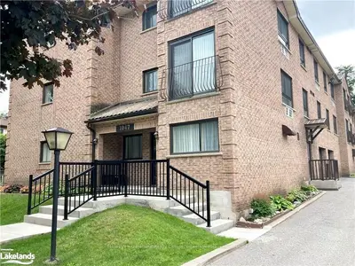 1047 MISSISSAGA Street 306, Orillia, ON L3V 3C7
