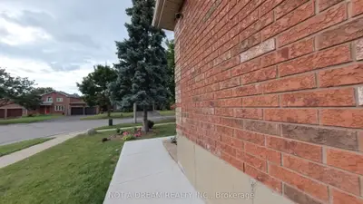 Detached in Barrie