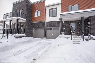 52 BROWN BEAR Street, Barrie, ON L4N 7V5