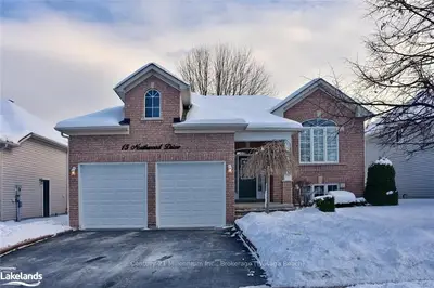 15 NORTHWOOD Drive, Wasaga Beach, ON L9Z 3B5