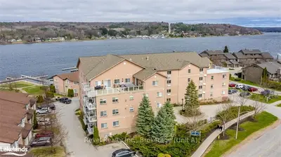 4 Beck Boulevard 201, Penetanguishene, ON L9M 2H3