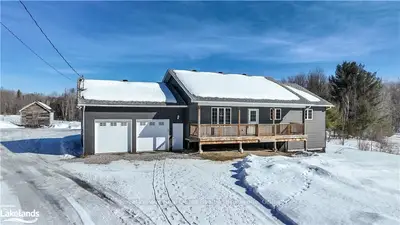 2461 SOUTH SPARROW LAKE Road, Severn, ON P0E 1N0