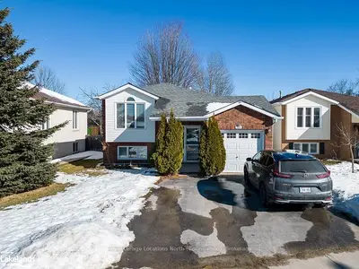 389 Peel Street, Collingwood, ON L9Y 4T7