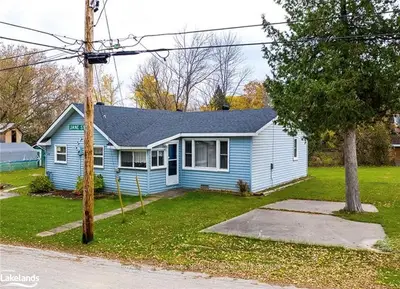 34 BELHOLME Lane, Collingwood, ON L9Y 0X2