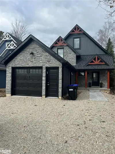 3144 MOSLEY Street, Wasaga Beach, ON L9Z 1V6