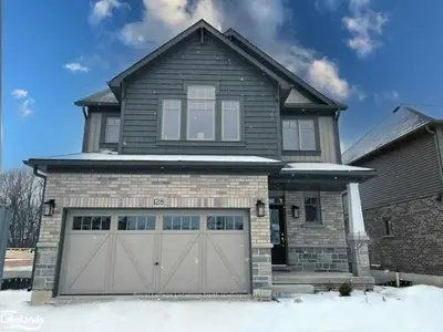 128 Plewes Drive, Collingwood, ON L9Y 5M4