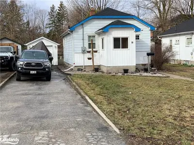 10 INNISFIL Street, Barrie, ON L4N 3C9