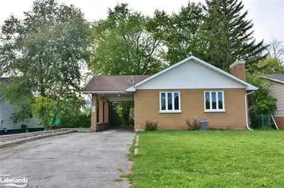 102 Moberly Street, Collingwood, ON L9Y 3W9
