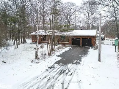 17 TALLA Court, Wasaga Beach, ON L9Z 2S2