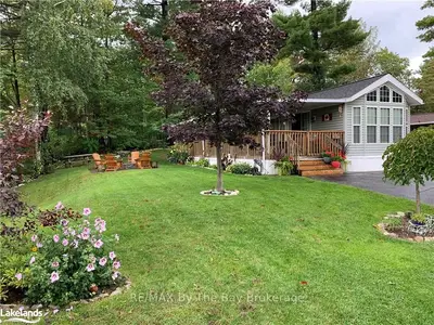 28 TEMAGAMI Trail, Wasaga Beach, ON L9Z 1X7
