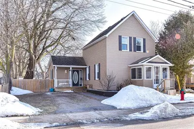 116 WYANDOTTE Street, Orillia, ON L3V 5N1