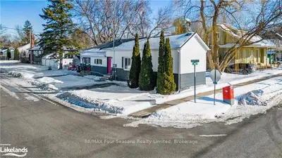 263 SAINT PAUL Street, Collingwood, ON L9Y 3P6