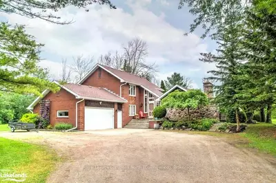 839 Hurontario Street, Collingwood, ON L9Y 0G7