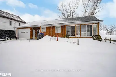 162 Lindsay Street, Midland, ON L4R 2T6