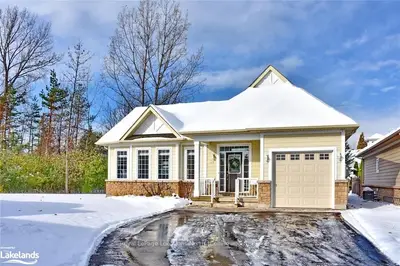 34 CLUBHOUSE Drive, Collingwood, ON L9Y 4Z6