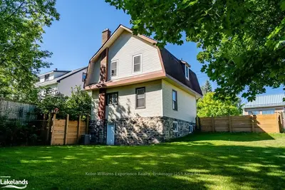 257 Charles Street, Midland, ON L4R 2Y1