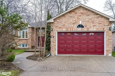 69 ACORN Crescent, Wasaga Beach, ON L9Z 1L7