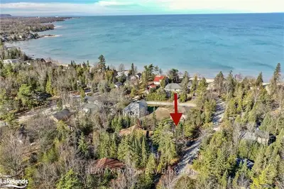 24 & 26 Sylvan Avenue, Wasaga Beach, ON L9Z 1T3